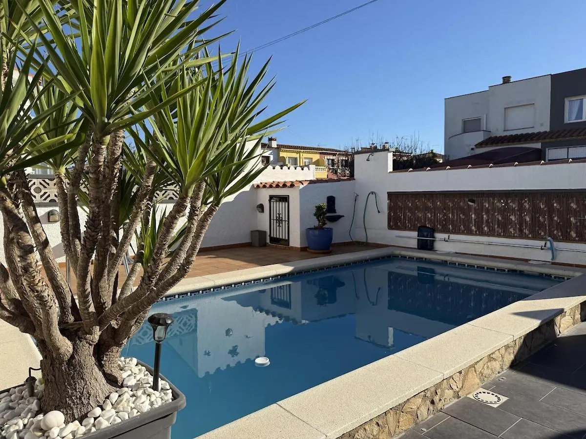 Awaydays - Casa Con Piscina Villa Empuriabrava