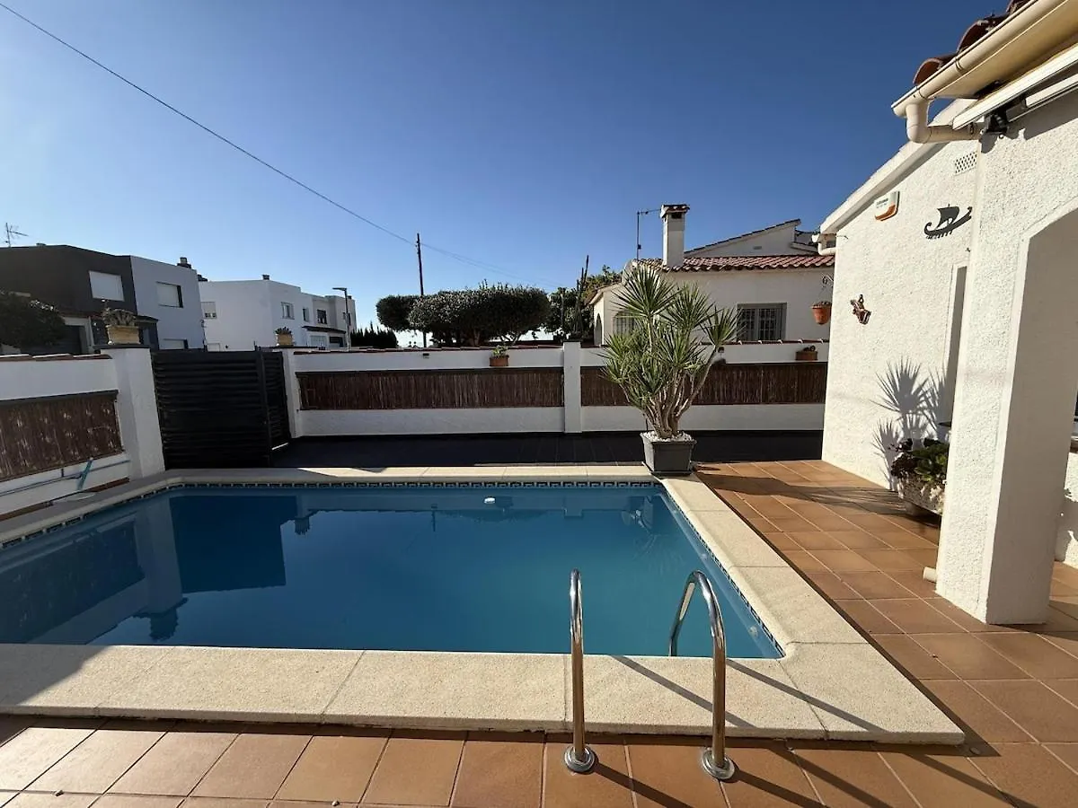 Awaydays - Casa Con Piscina Villa Empuriabrava